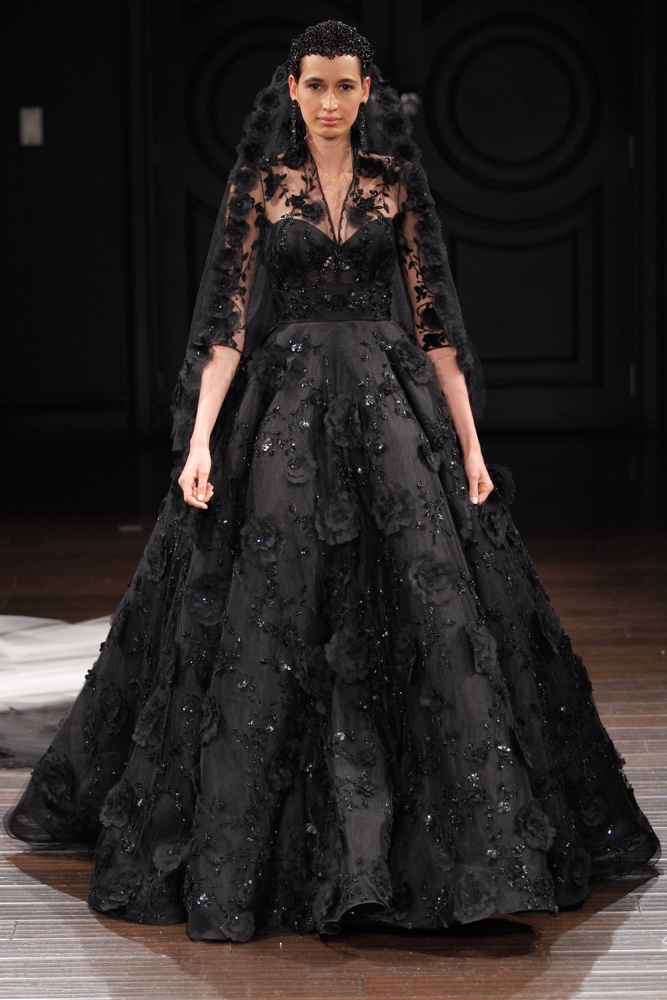 Naeem-Khan-Spring-Summer-2017-Wedding-Dresses_GettyImages-521715072_master