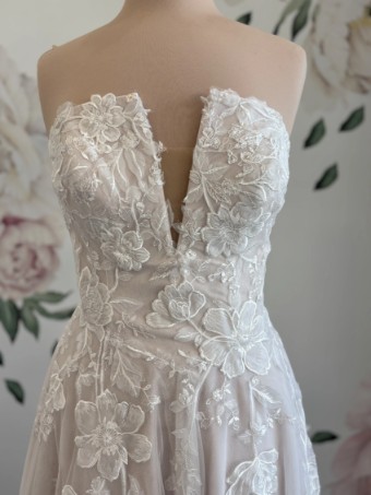 Bella Rose Margot #2 thumbnail