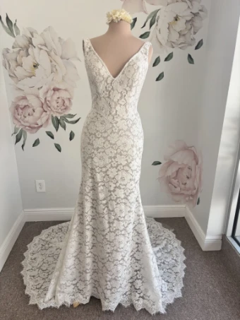 Bella Rose Eden #0 thumbnail