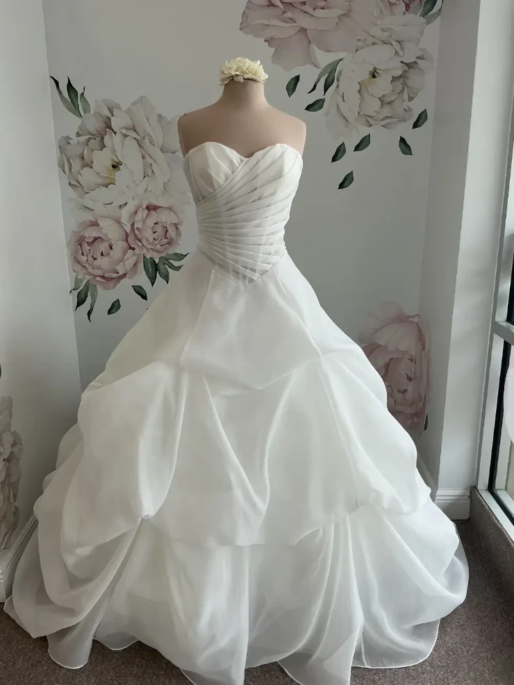 Bella Rose Dove Default Thumbnail Image