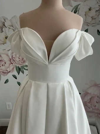 Bella Rose Georgie #0 thumbnail