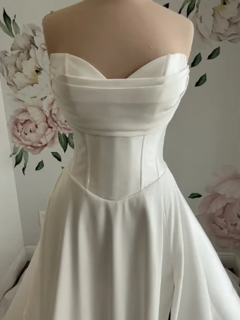 Bella Rose Lulu #1 thumbnail